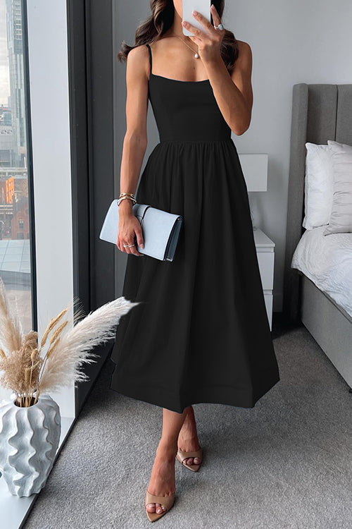 Martina™ | Elegant midi dress with straps