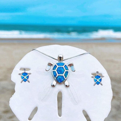Conjunto Exclusivo de Collar y Pendientes de Tortuga Marina de Ópalo y Plata
