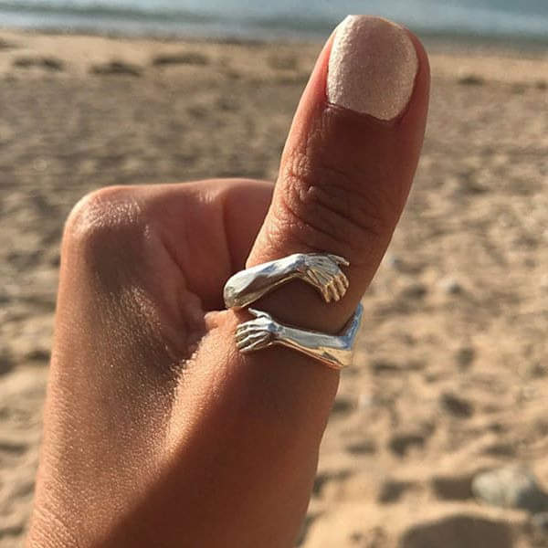 Anillo Ajustable de Plata Abrazo