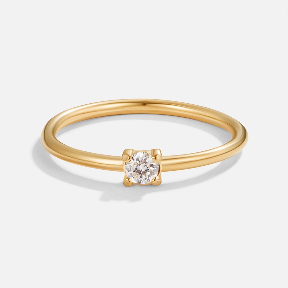 Anillos de oro de piedra de nacimiento