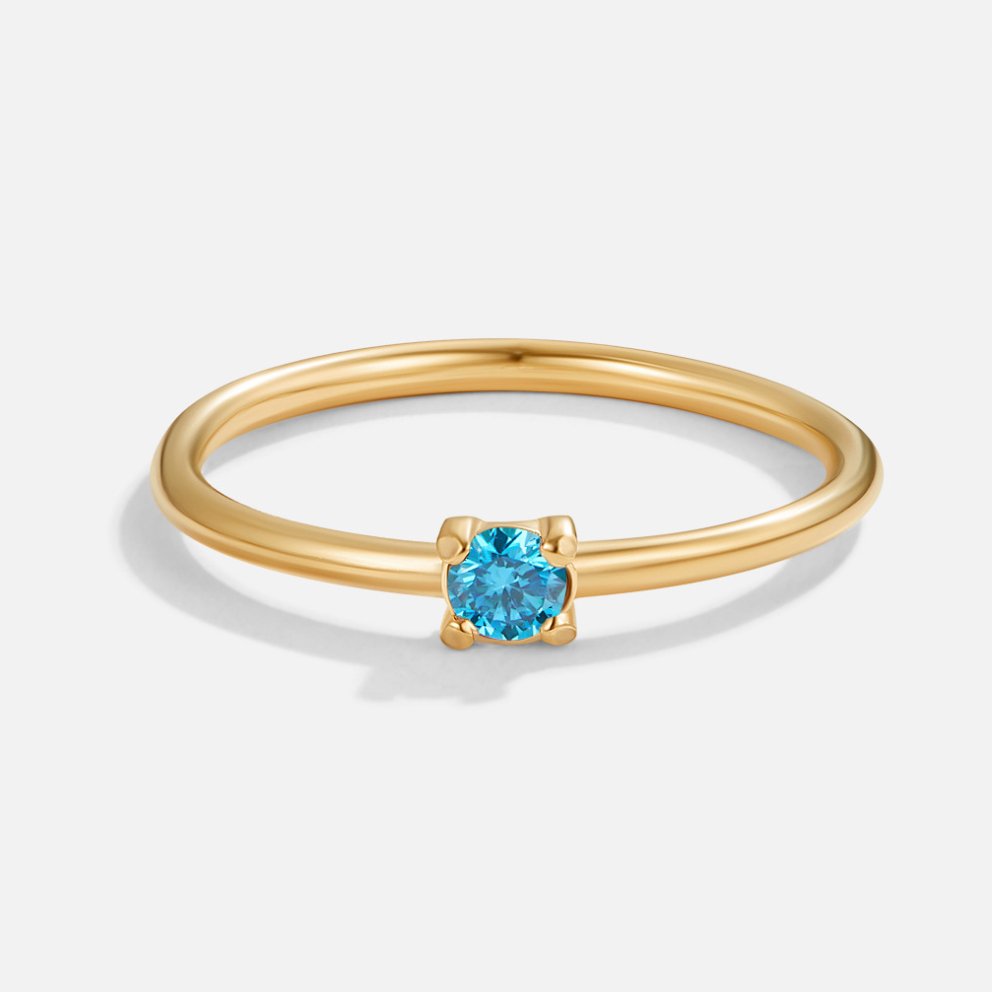Anillos de oro de piedra de nacimiento