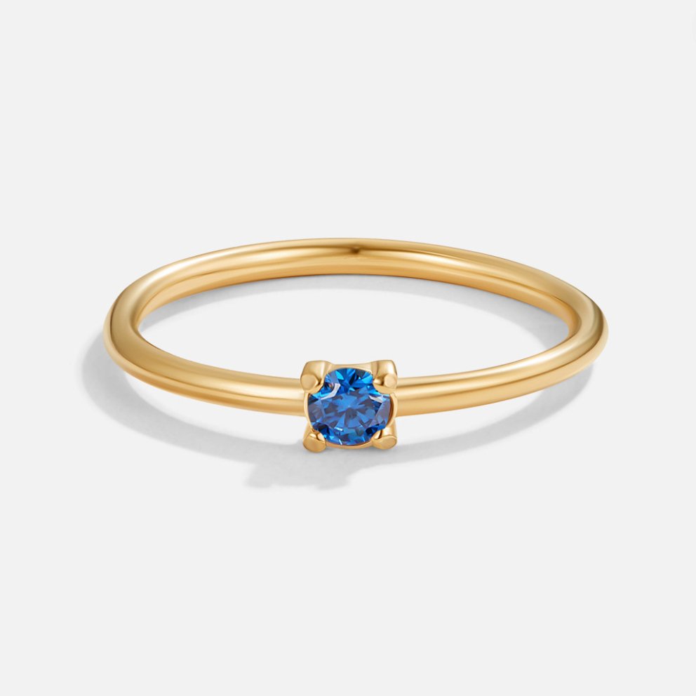 Anillos de oro de piedra de nacimiento