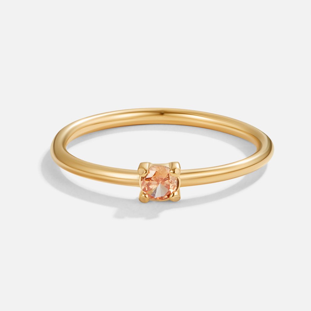 Anillos de oro de piedra de nacimiento