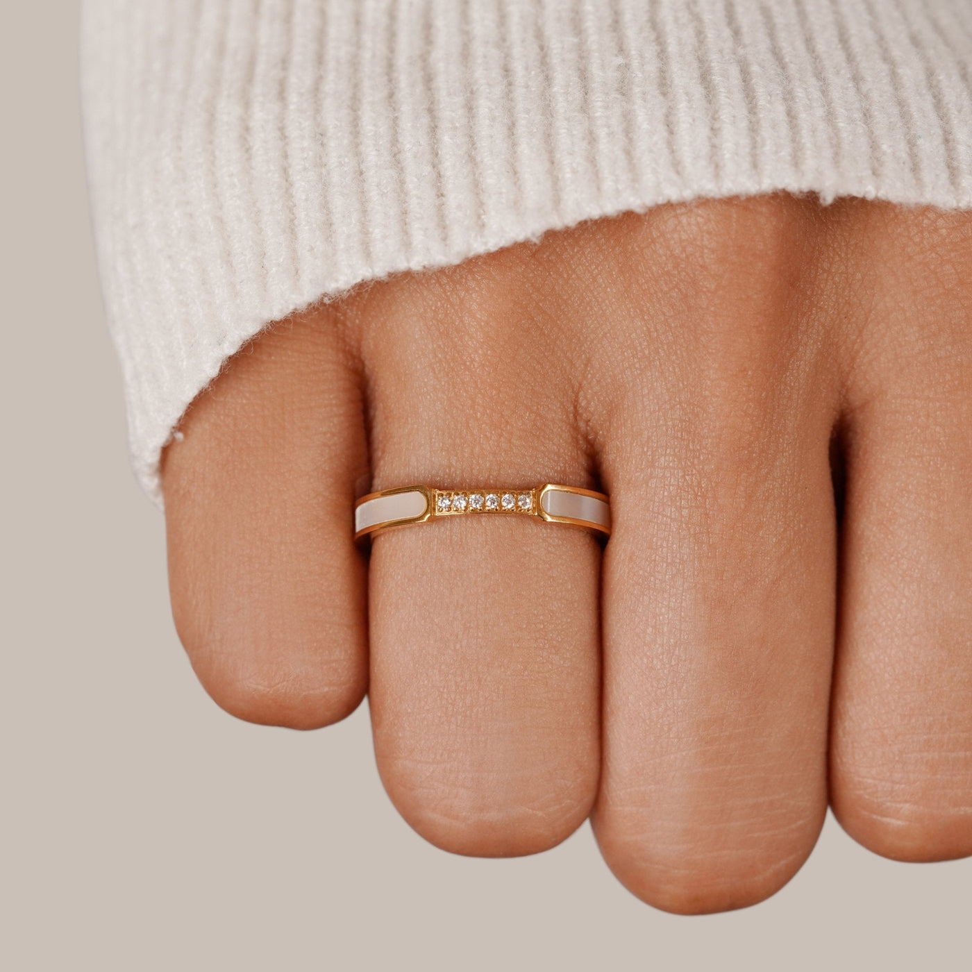Unity - Anillo de Perlas y Cristales
