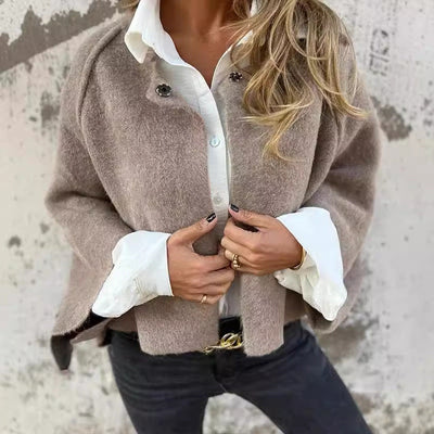 Elise™ - Chamarra corta con elegantes mangas acampanadas